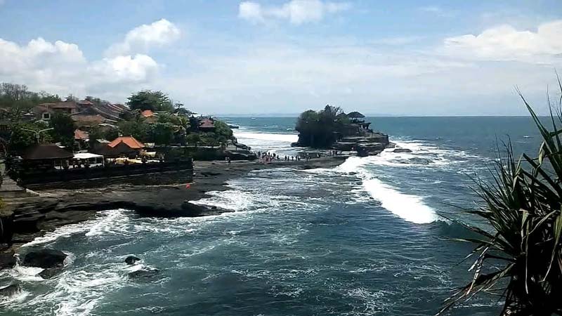 Tempat Wisata Bali Tanah Lot