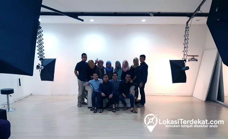 Tempat Foto Studio Terdekat