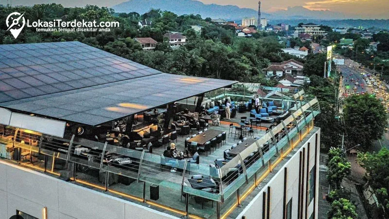 Cafe Resto Rooftop Jakarta, Tempat Nongkrong Menikmati Malam