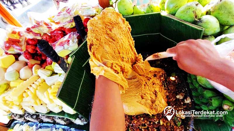 Warung Rujak Buah Terdekat Yang Terkenal